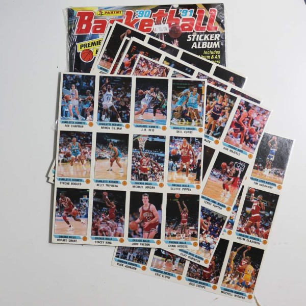 MiscCollecibles-1990-Panini-Stickers-StickerAlbumWStickers.JPG